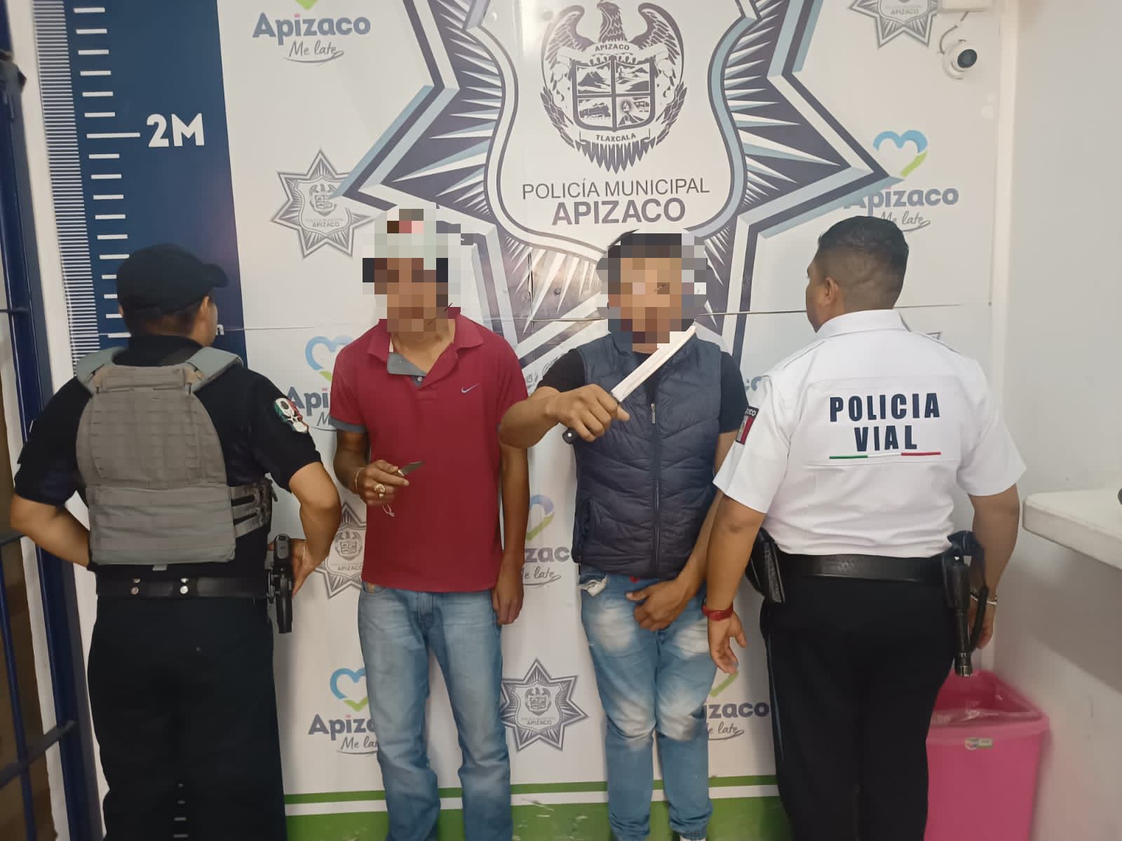 Detiene Policía Municipal de Apizaco a dos sujetos por robo